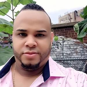 Meet your Posher, Carlos